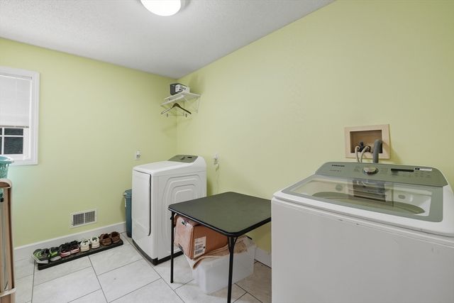 240 Hillside Rd, Southwick, MA 01077