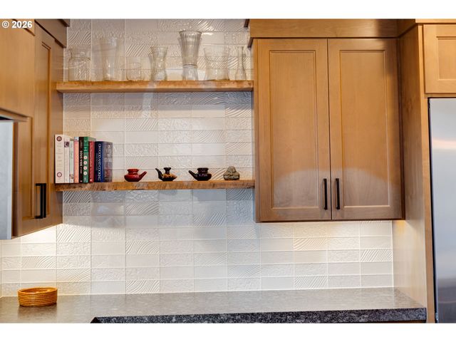 5872 Se 15TH Ave, Portland, OR 97202