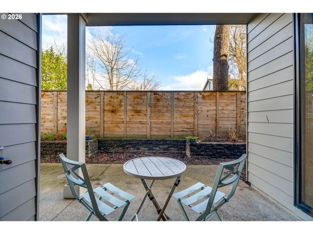 5872 Se 15TH Ave, Portland, OR 97202