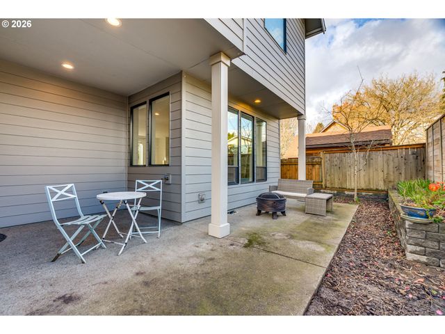 5872 Se 15TH Ave, Portland, OR 97202