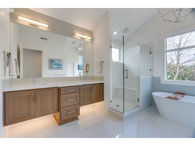 5872 Se 15TH Ave, Portland, OR 97202