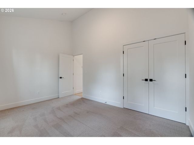 5872 Se 15TH Ave, Portland, OR 97202