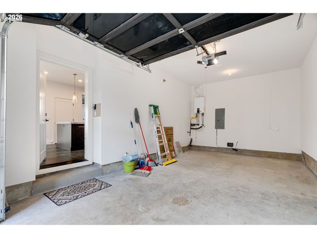 5872 Se 15TH Ave, Portland, OR 97202