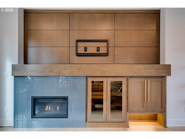 5872 Se 15TH Ave, Portland, OR 97202