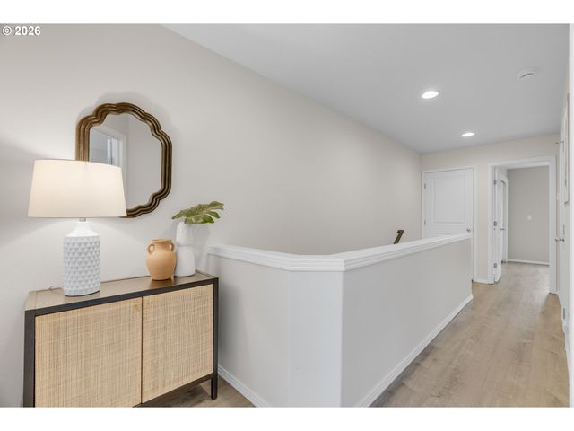 435 Ne COOK St, Portland, OR 97212