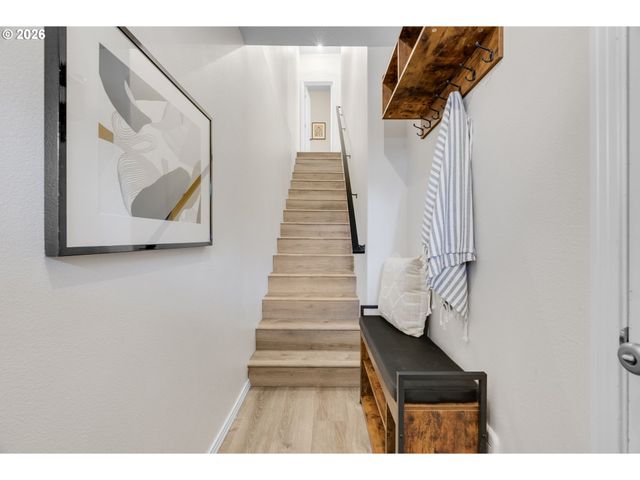 435 Ne COOK St, Portland, OR 97212