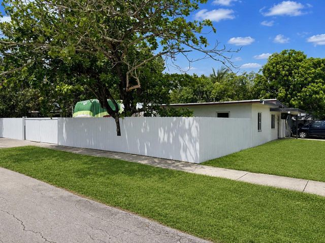 1100 NW 141st Street, Miami, FL 33168