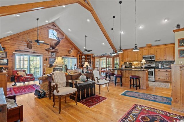 1124 Kingsburg Hwy., Johnsonville, SC 29555