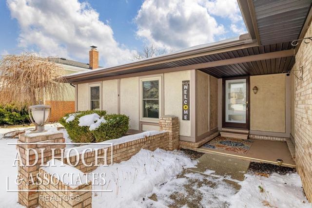 13736 Brougham Drive, Sterling Heights, MI 48312