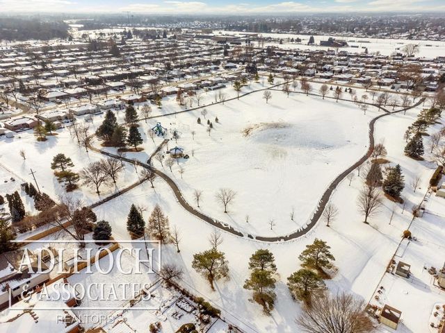 13736 Brougham Drive, Sterling Heights, MI 48312