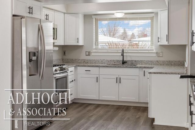 13736 Brougham Drive, Sterling Heights, MI 48312