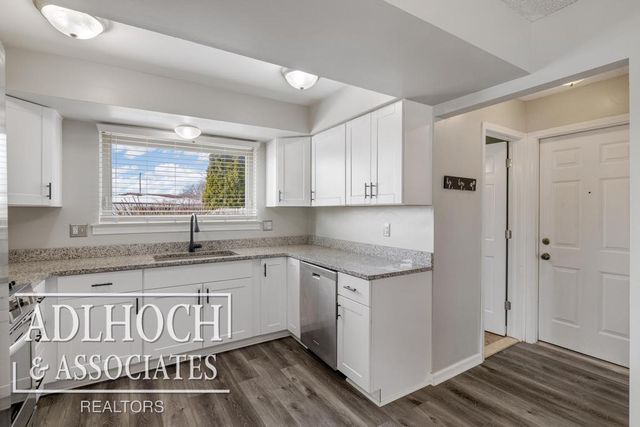 13736 Brougham Drive, Sterling Heights, MI 48312