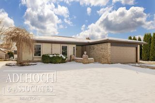 13736 Brougham Drive, Sterling Heights, MI 48312