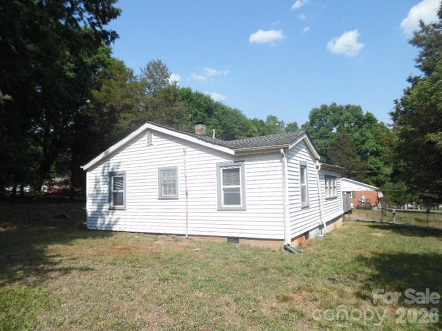 4749 Crowders Crest Drive, Gastonia, NC 28052