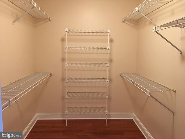 19 HANOVER CT, Princeton, NJ 08540