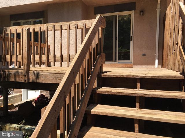 19 HANOVER CT, Princeton, NJ 08540