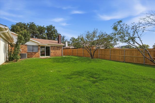 2227 Crockett Drive, Carrollton, TX 75006