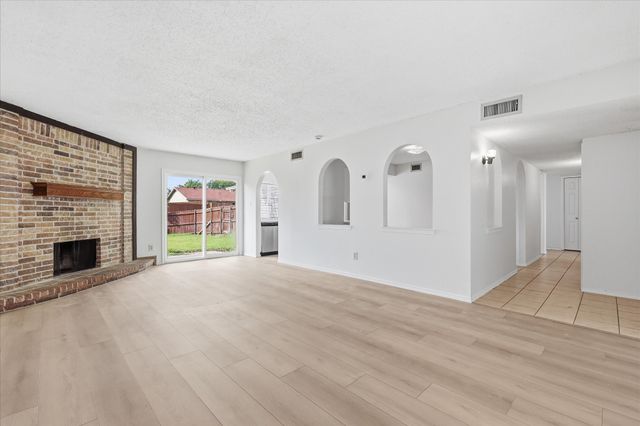 2227 Crockett Drive, Carrollton, TX 75006