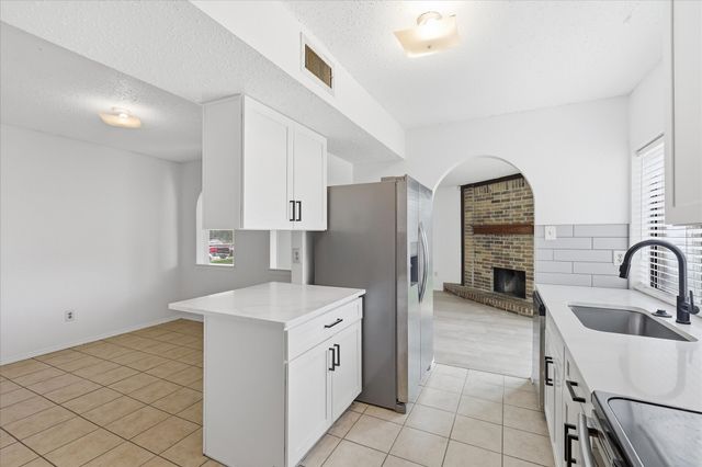2227 Crockett Drive, Carrollton, TX 75006