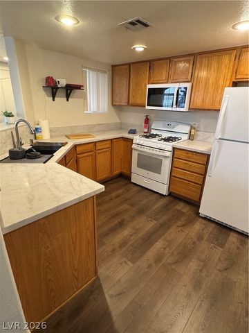 7400 West Flamingo Road 2087, Las Vegas, NV 89147