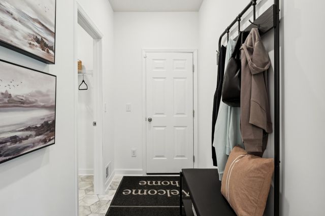 4024 Heath Avenue N, Oakdale, MN 55128