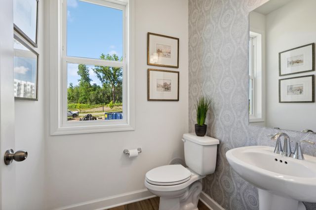 4024 Heath Avenue N, Oakdale, MN 55128