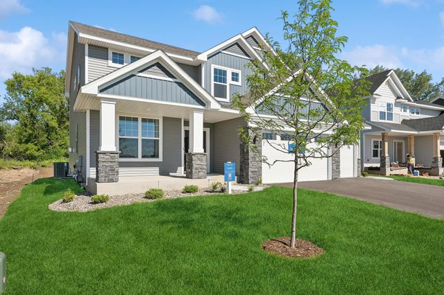 4024 Heath Avenue N, Oakdale, MN 55128