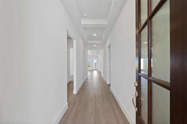 320 Royal Fern RD, Hutto, TX 78634