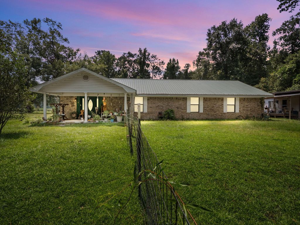269 Cole Rd, Merryville, LA 70653