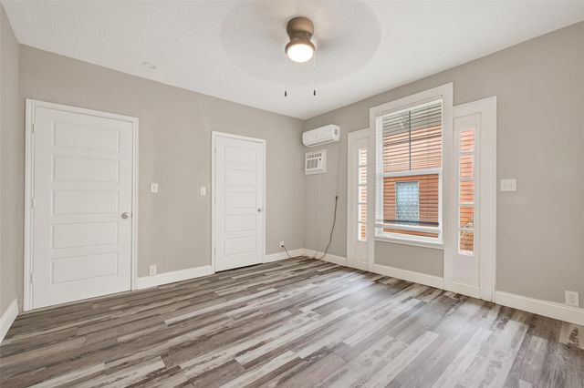 1511 Scharpe Street Street, Houston, TX 77023