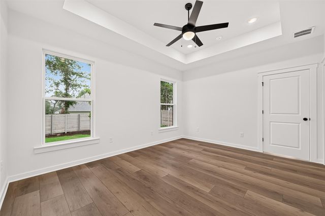 11231 Moccasin Drive, Montgomery, TX 77316