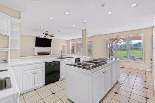 448 Golf Drive, Heber Springs, AR 72543