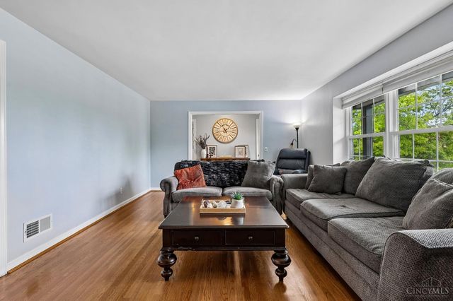 1023 Paxton Avenue, Cincinnati, OH 45208