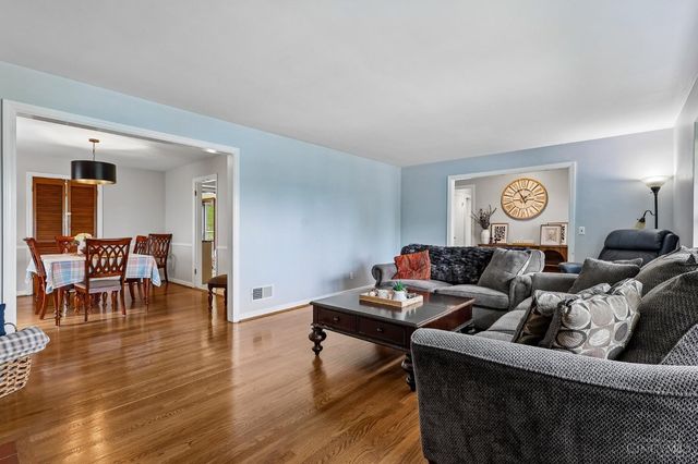 1023 Paxton Avenue, Cincinnati, OH 45208