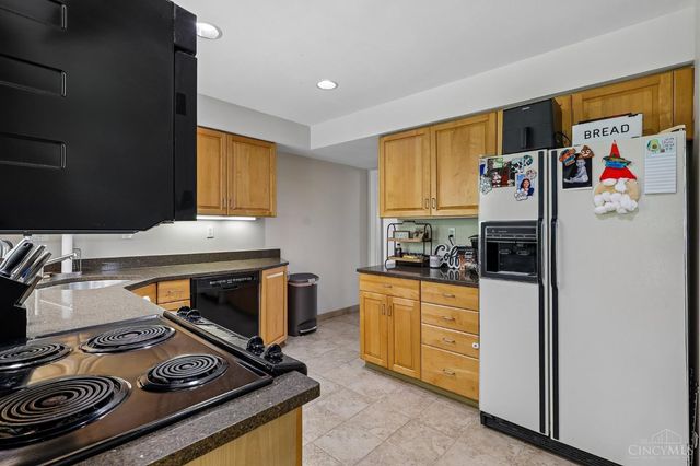 1023 Paxton Avenue, Cincinnati, OH 45208