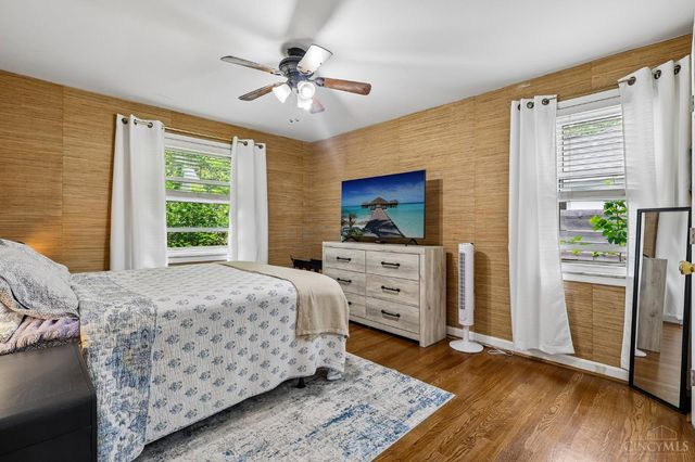 1023 Paxton Avenue, Cincinnati, OH 45208
