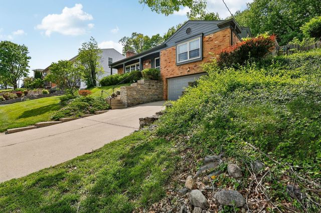 1023 Paxton Avenue, Cincinnati, OH 45208
