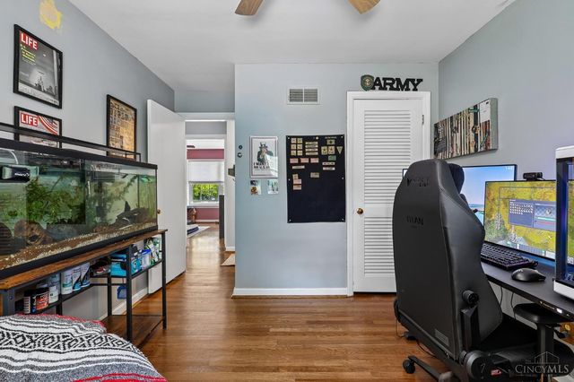 1023 Paxton Avenue, Cincinnati, OH 45208
