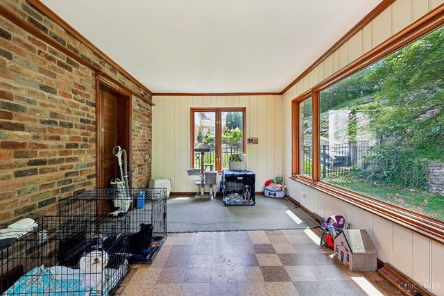 1023 Paxton Avenue, Cincinnati, OH 45208