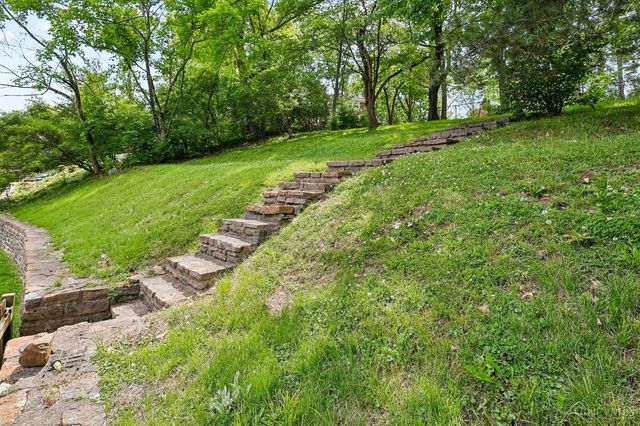 1023 Paxton Avenue, Cincinnati, OH 45208