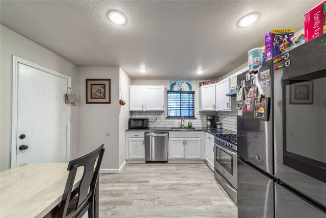 1805 W Sanford Street, Arlington, TX 76012