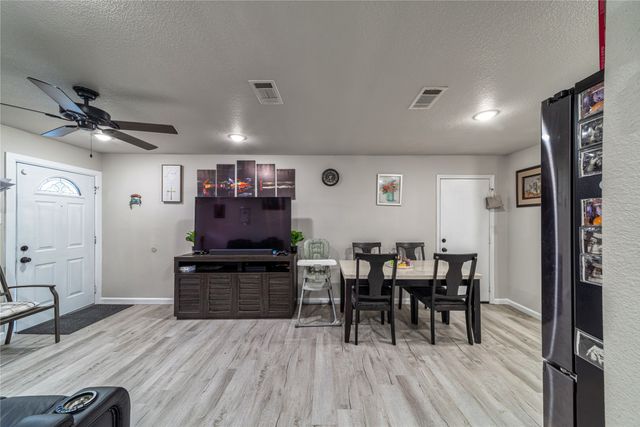 1805 W Sanford Street, Arlington, TX 76012