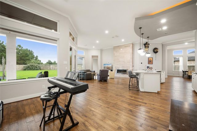 5007 Quiet Falls Lane, Fulshear, TX 77441