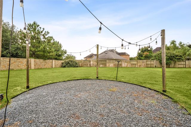 5007 Quiet Falls Lane, Fulshear, TX 77441