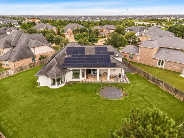 5007 Quiet Falls Lane, Fulshear, TX 77441