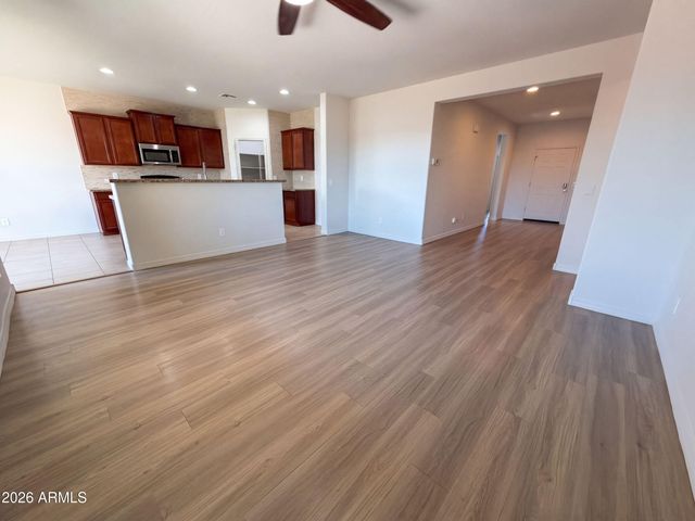 7025 S 251ST Drive, Buckeye, AZ 85326