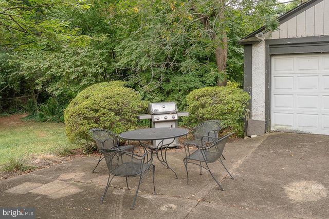 214 KENT RD, Ardmore, PA 19003