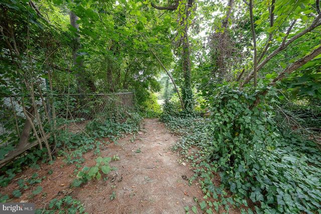 214 KENT RD, Ardmore, PA 19003