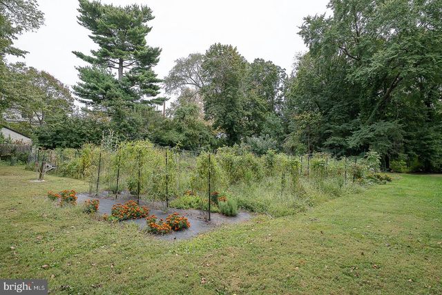 214 KENT RD, Ardmore, PA 19003