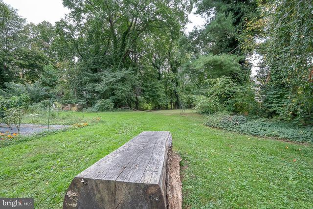 214 KENT RD, Ardmore, PA 19003